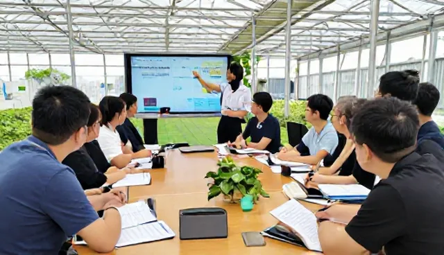 管理培训课程选型关注点：对比两种做法的实际取舍